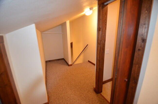 Building Photo - Dogs Negotiable! 25 Minutes from Breckenridge!