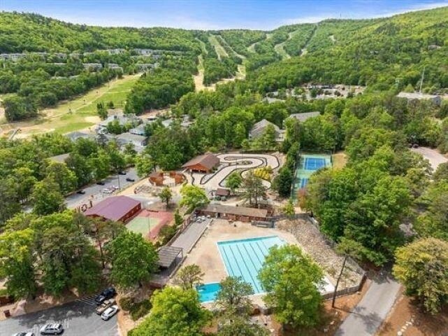 Building Photo - 175 Deer Dr