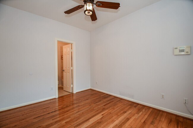 Building Photo - 2431 Dorrington St