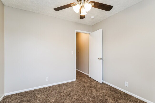 Building Photo - 6220 Maravian Dr