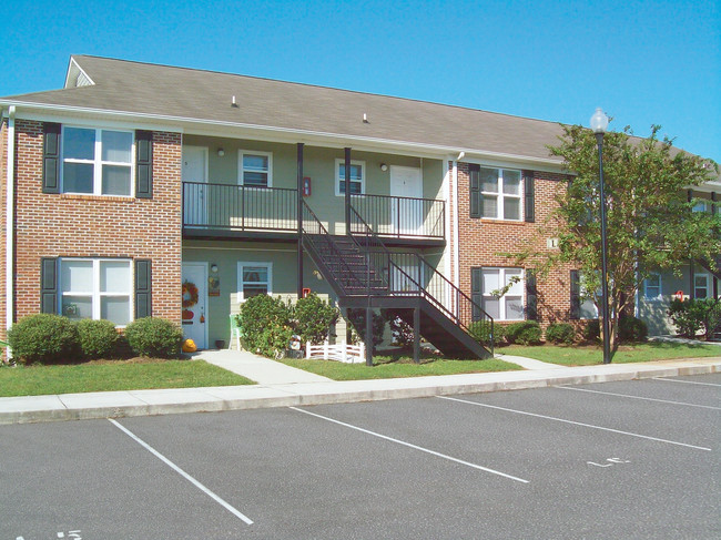 Primary Photo - North Chase Apartments