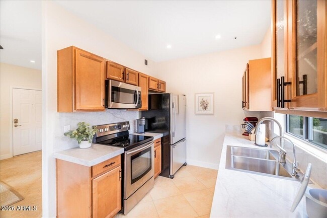 Building Photo - 9600 N 96th St