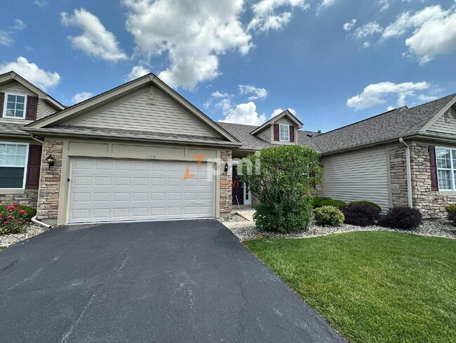 Primary Photo - 1209 Lily Ln