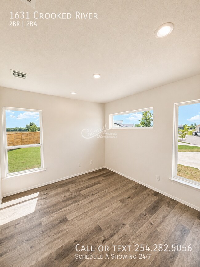 Building Photo - 1631 Crooked River