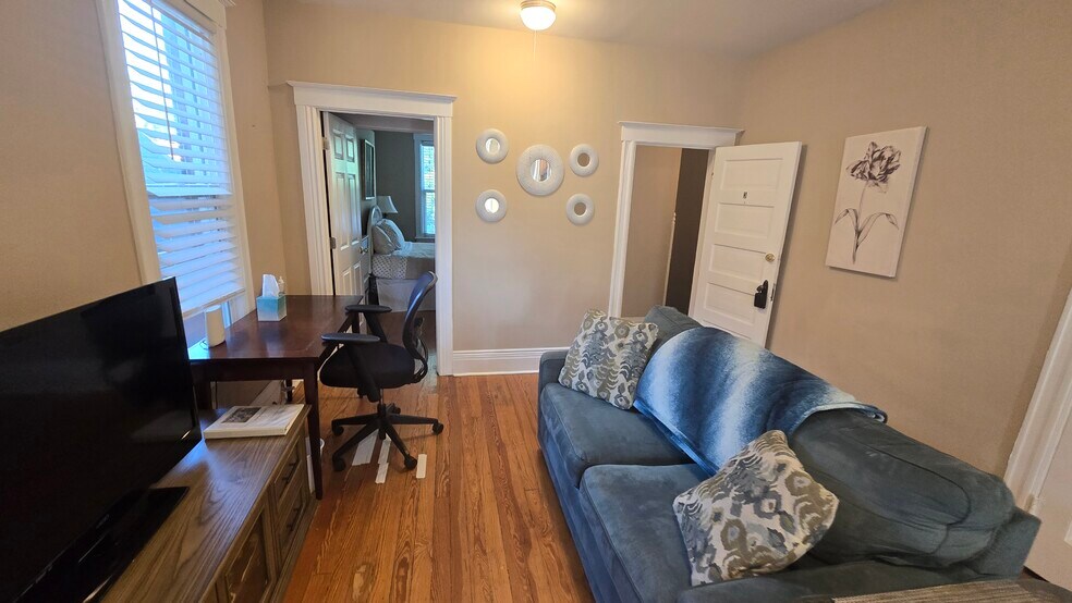 Building Photo - 210 S Logan St