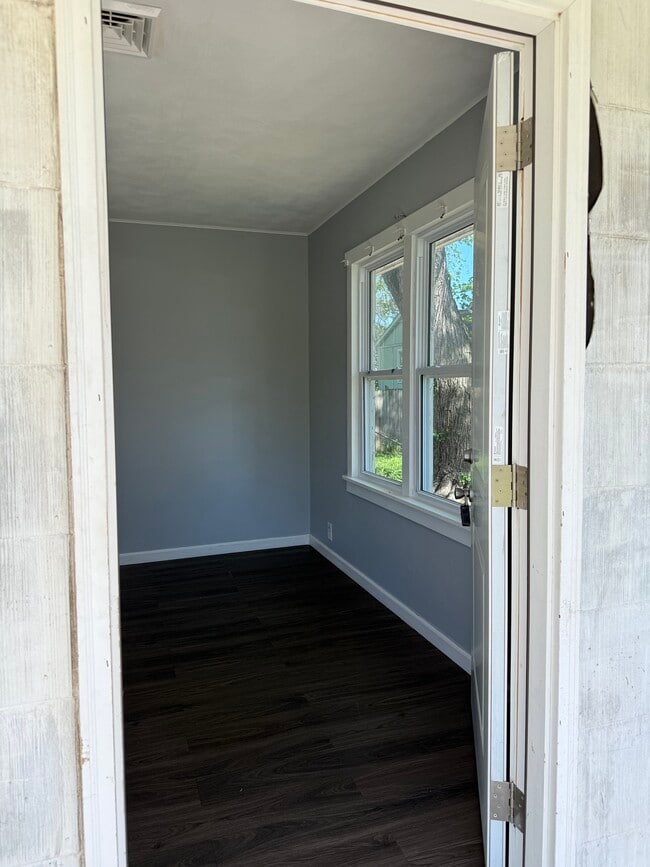 Building Photo - 153 Virginia St