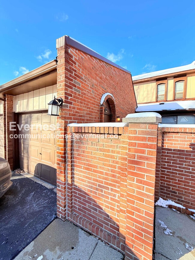 Building Photo - 1129 Kirts Blvd