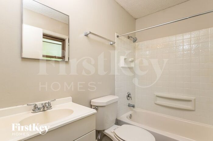 Building Photo - 2592 Seascape Ct