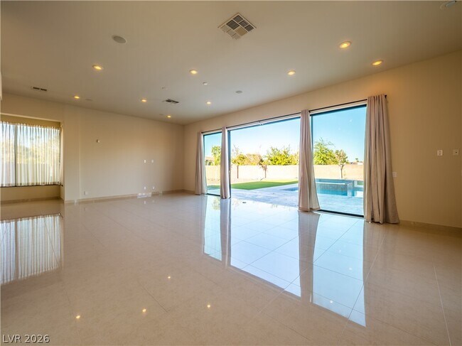 Building Photo - 7426 Yonie Ct
