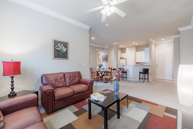 Building Photo - 2400 McCue Rd