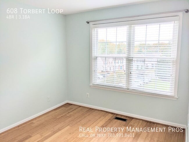Building Photo - 608 Torbert Loop