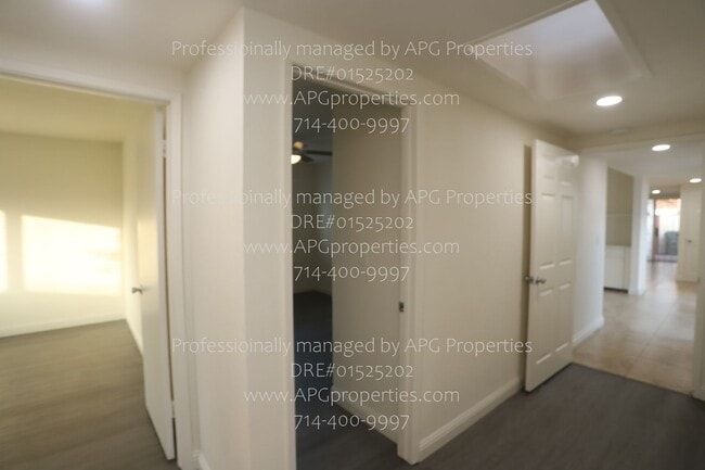 Building Photo - 17679 San Vicente St