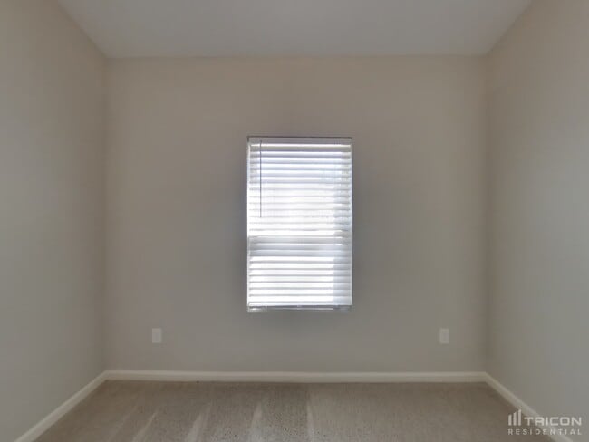 Building Photo - 252 Oaken Bucket Dr