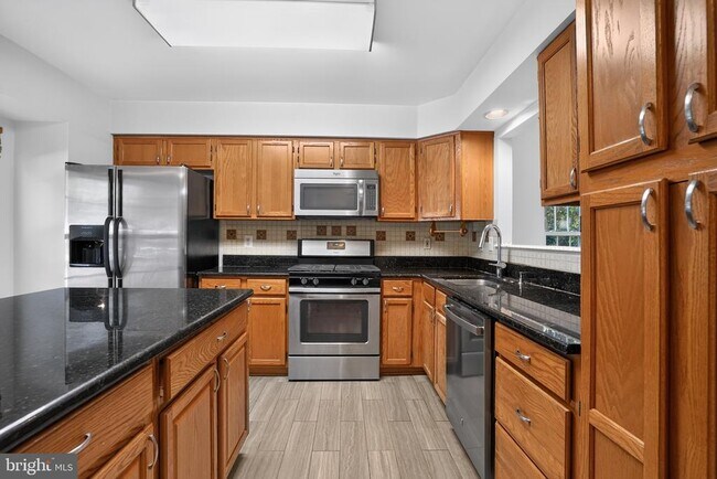 Building Photo - 5926 Gunther Ct