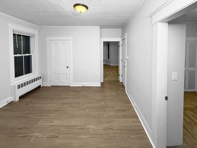 Building Photo - 264 Middlesex Rd