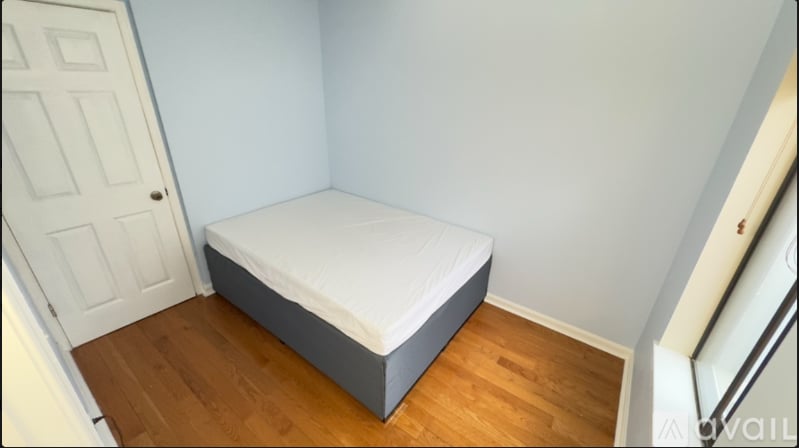 Building Photo - 2815 Lee Oaks Ct