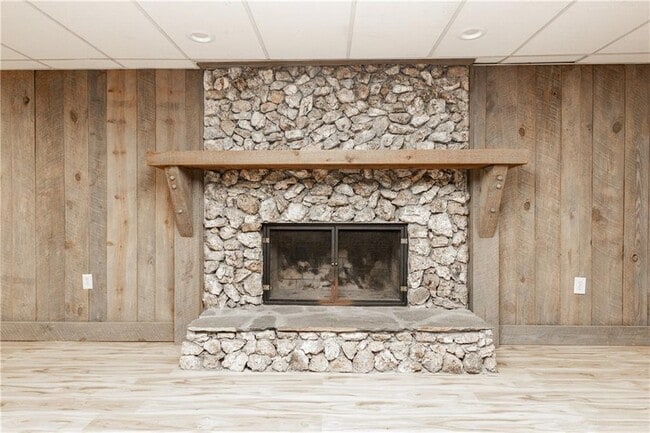 Building Photo - 1365 Timberland Dr