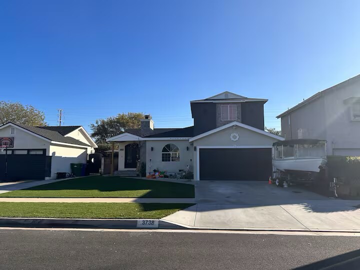 Building Photo - 3738 Conquista Ave