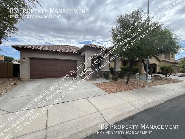 Building Photo - 4135 E Bellerive Dr