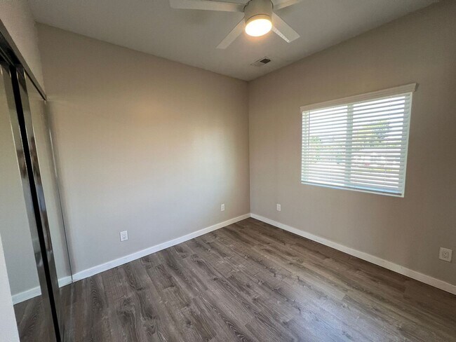 Building Photo - 4BD/2BA on Montezuma, Nice Patio!