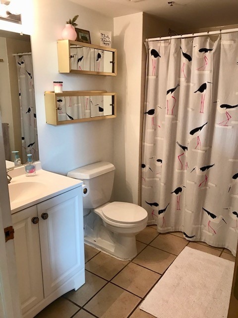 Interior Photo - 833-45 W. Fulton Mkt.