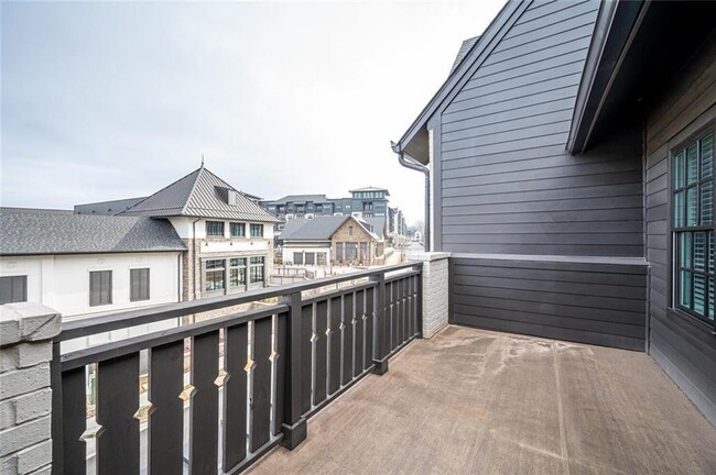 Building Photo - 6655 Sterling Dr