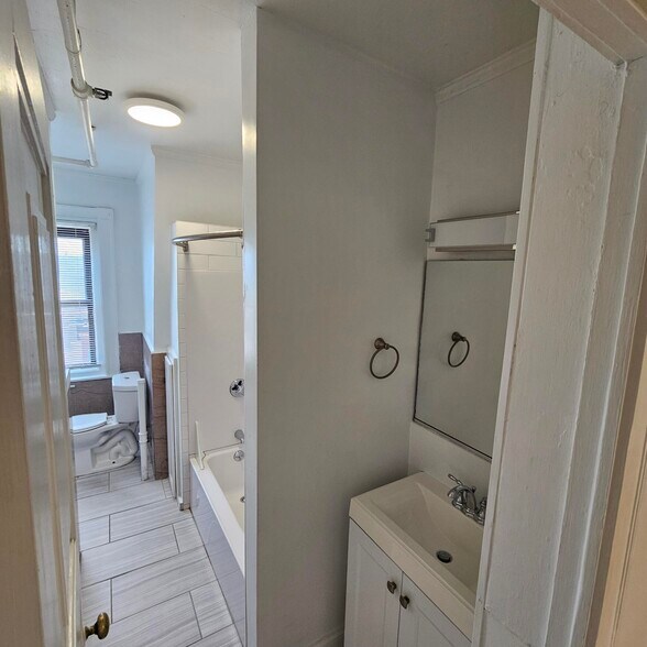 Apt 714 - 100 Wayland St