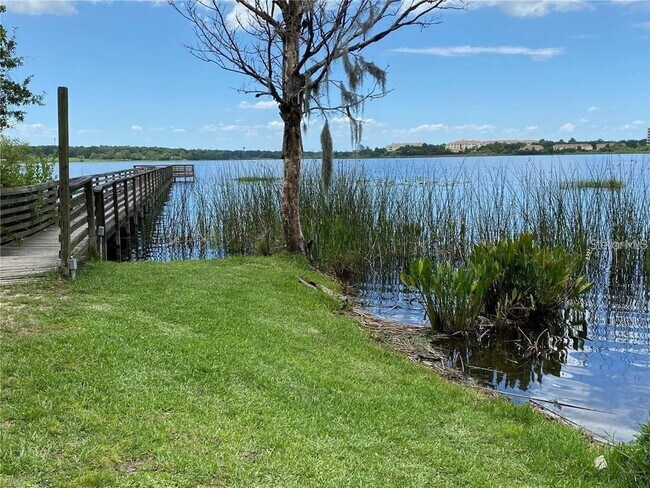 Building Photo - 4332 S Kirkman Rd