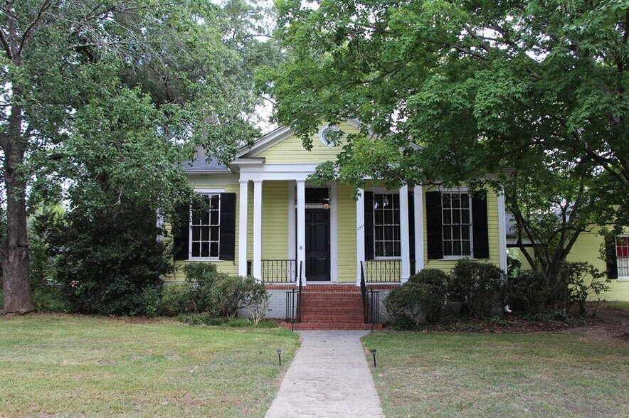2525 Napier - Main House Rental - 2525 Napier Avenue