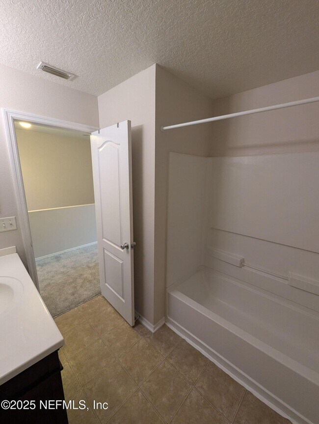 Building Photo - 277 Michelangelo Pl