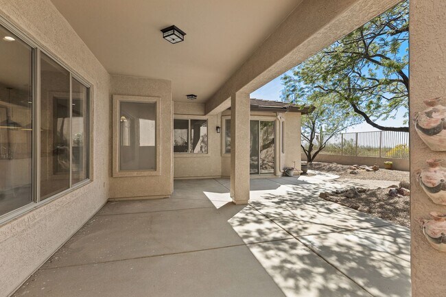 Building Photo - Amazing Home in Gold Canyon backing to Sta...