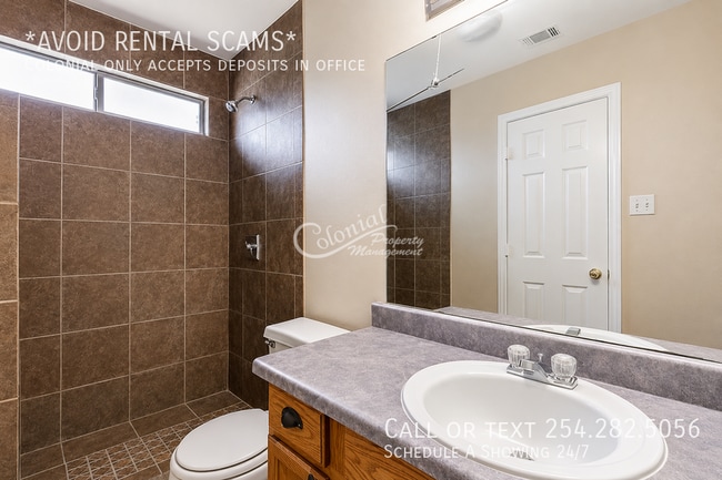 Building Photo - 3407 Warfield Dr