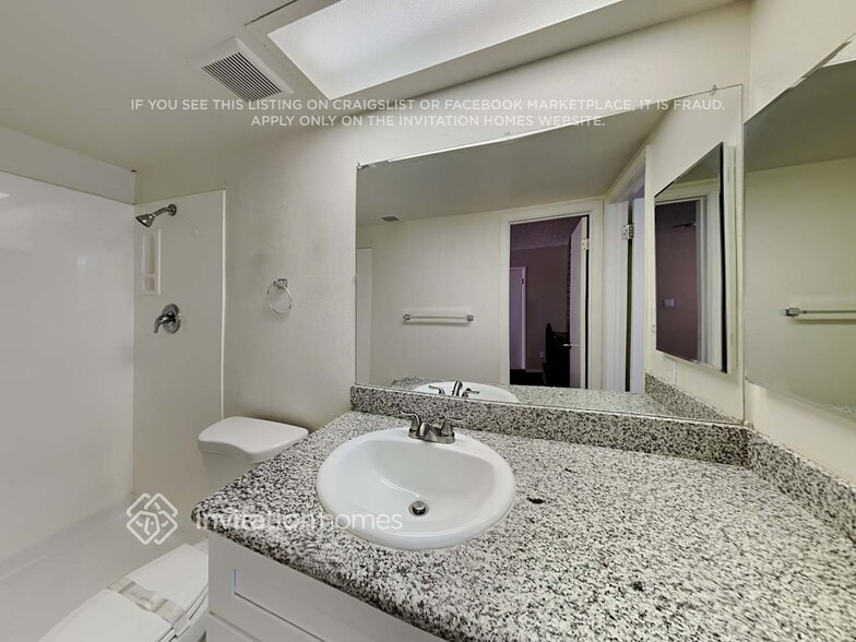 Building Photo - 4408 N 90th Dr