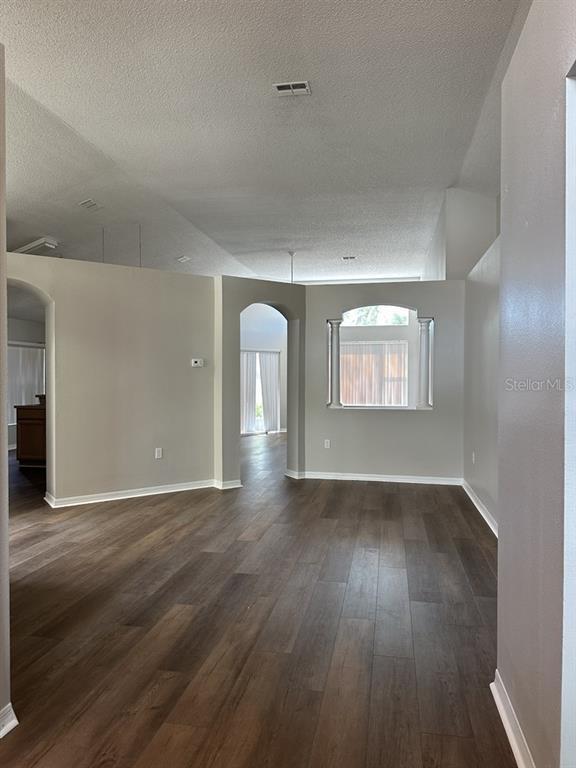 Building Photo - 8928 Southbay Dr