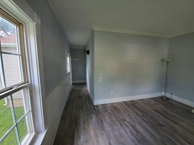 Building Photo - 4609 Whetsel Ave