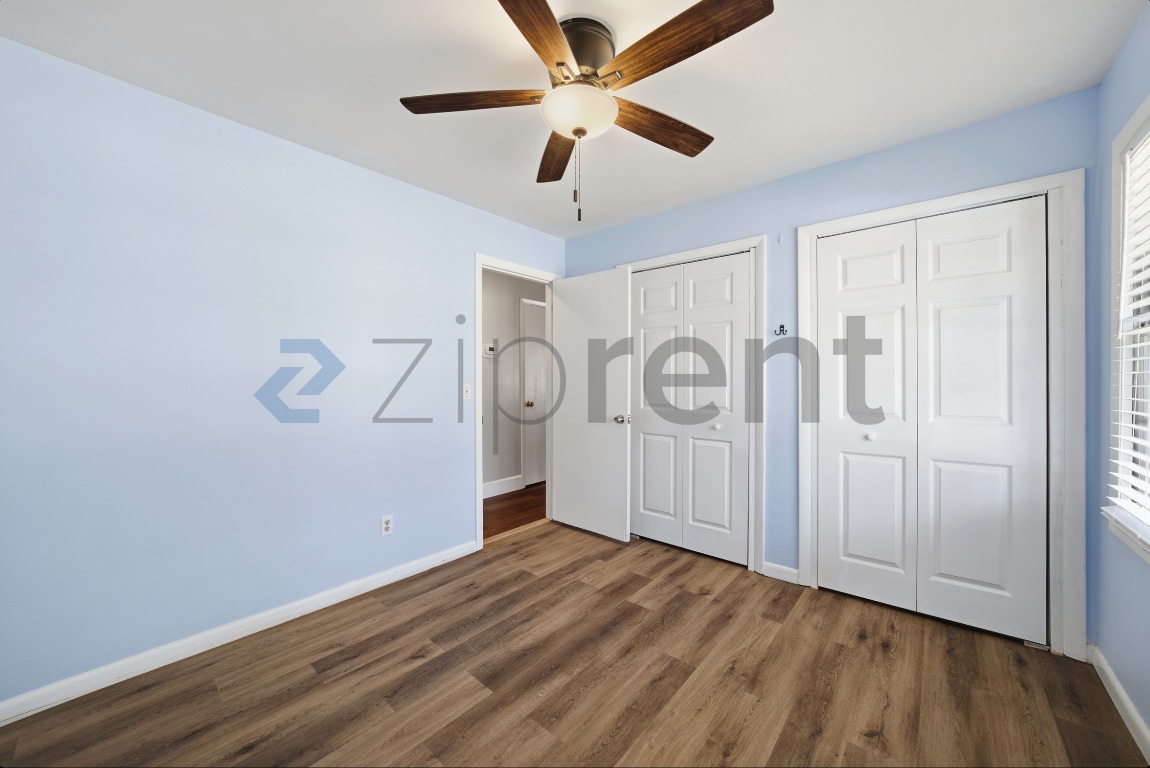 Building Photo - 2351 Emerald Falls Dr