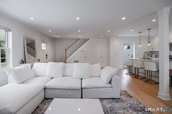 Building Photo - 82 Josephine Evaristo Ave