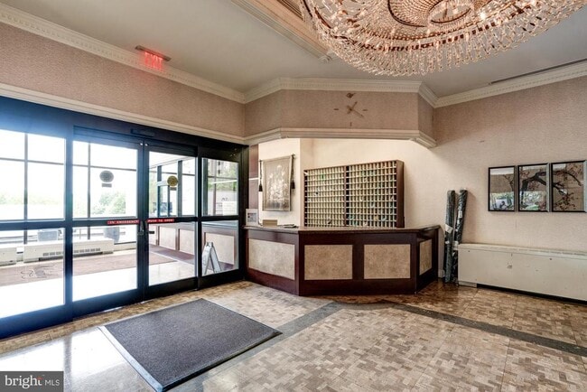 Building Photo - 5500 Friendship Blvd