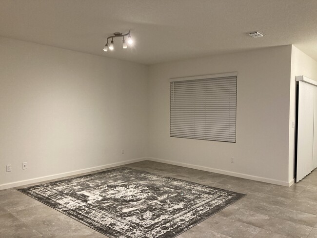 Building Photo - 10789 SW Cremona Way