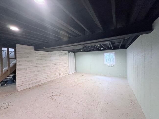 Building Photo - 213 Frederick Pl