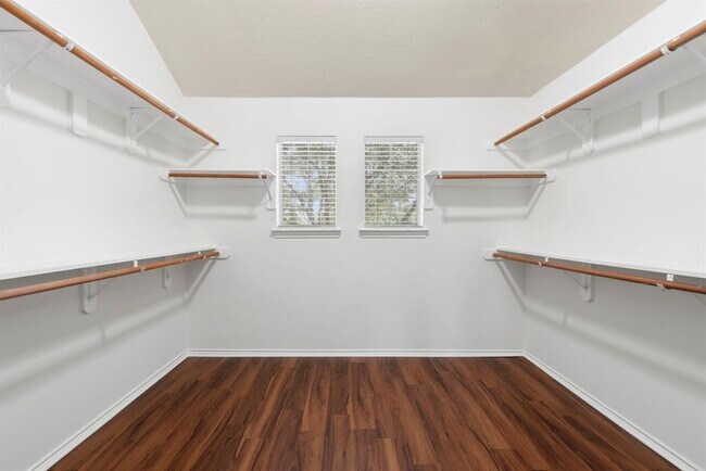 Building Photo - 20315 Mammoth Falls Dr