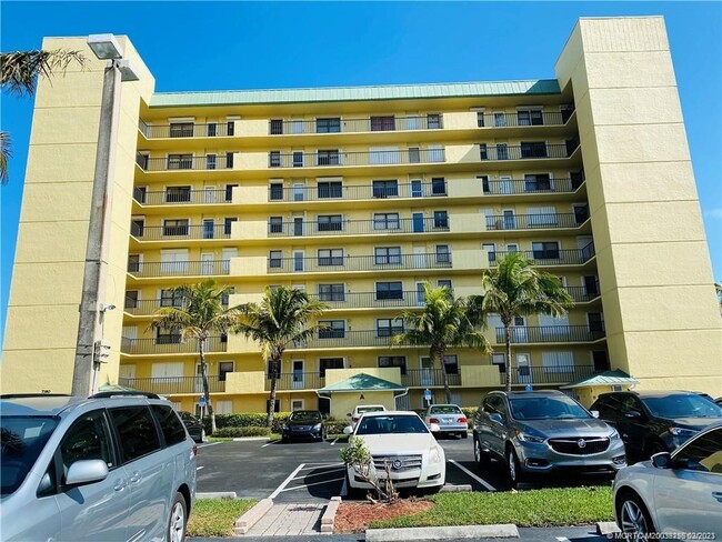 Primary Photo - 7380 S Ocean Dr