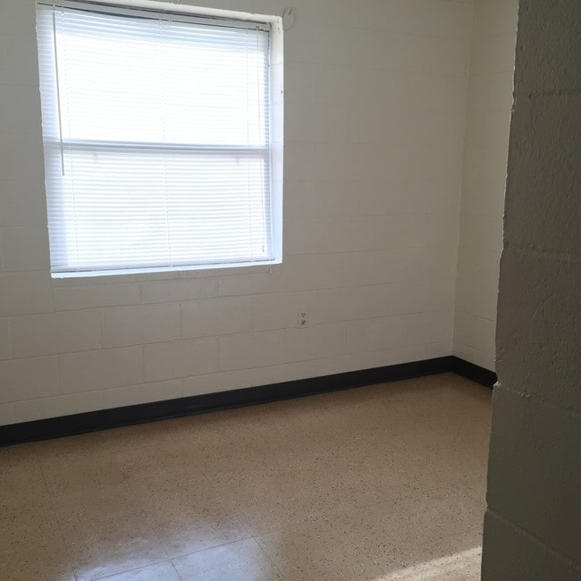 Floorplan - Holton Apartments