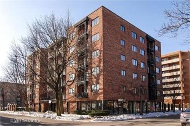 Building Photo - 434 Clinton Pl