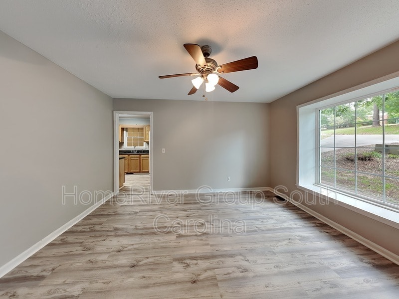 Building Photo - 2380 Spring Valley Dr