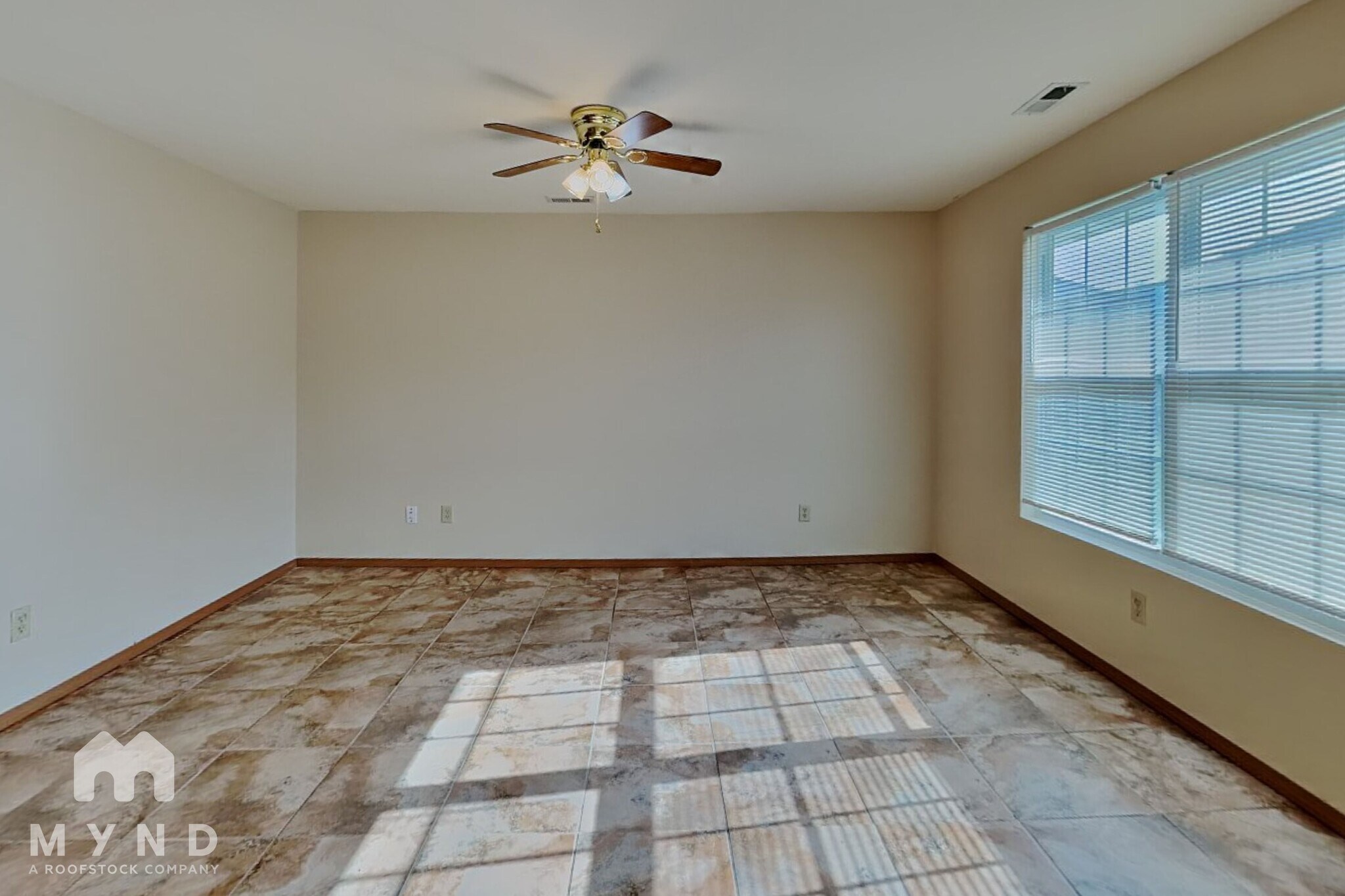 Building Photo - 1120 S Clifton Ave