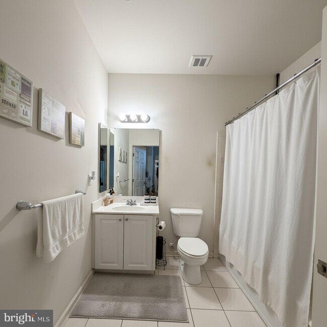 Building Photo - 2608 Hoods Mill Ct