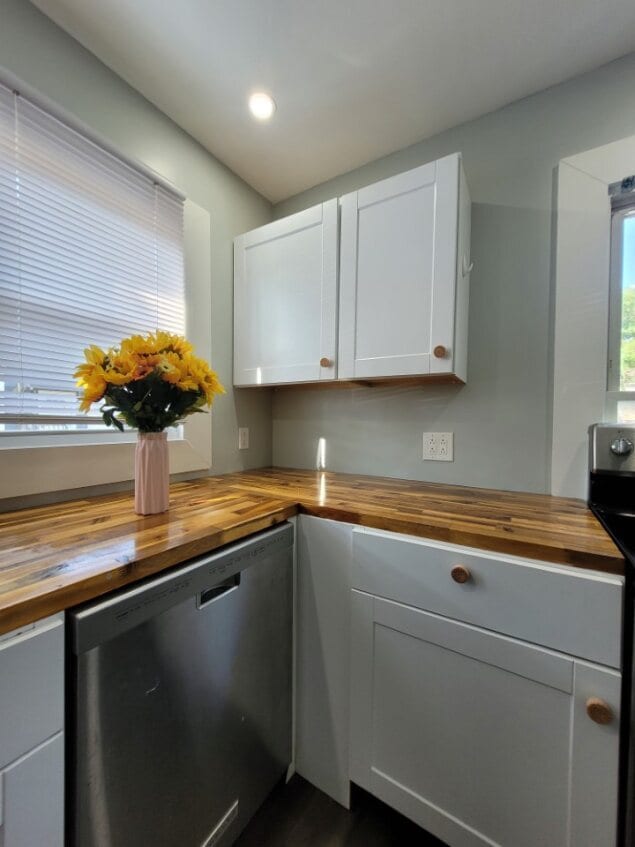 Building Photo - 121 W Main St