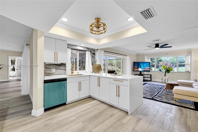 Building Photo - 5706 Guava Dr