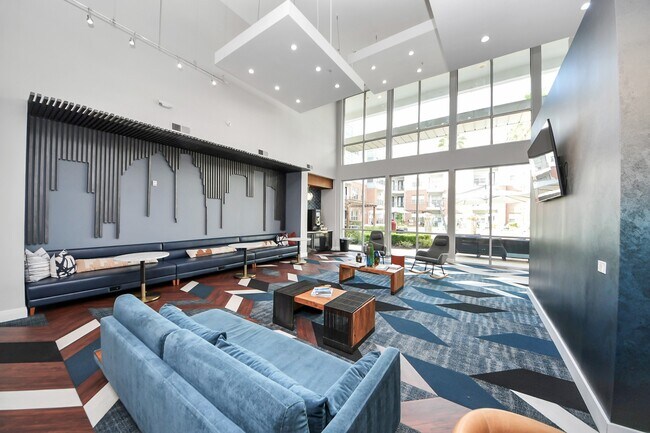 Building Photo - 5455 Richmond Ave.